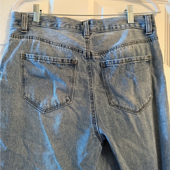 Kensie Women's Gray Straight Leg Jeans - Picture 3 of 9